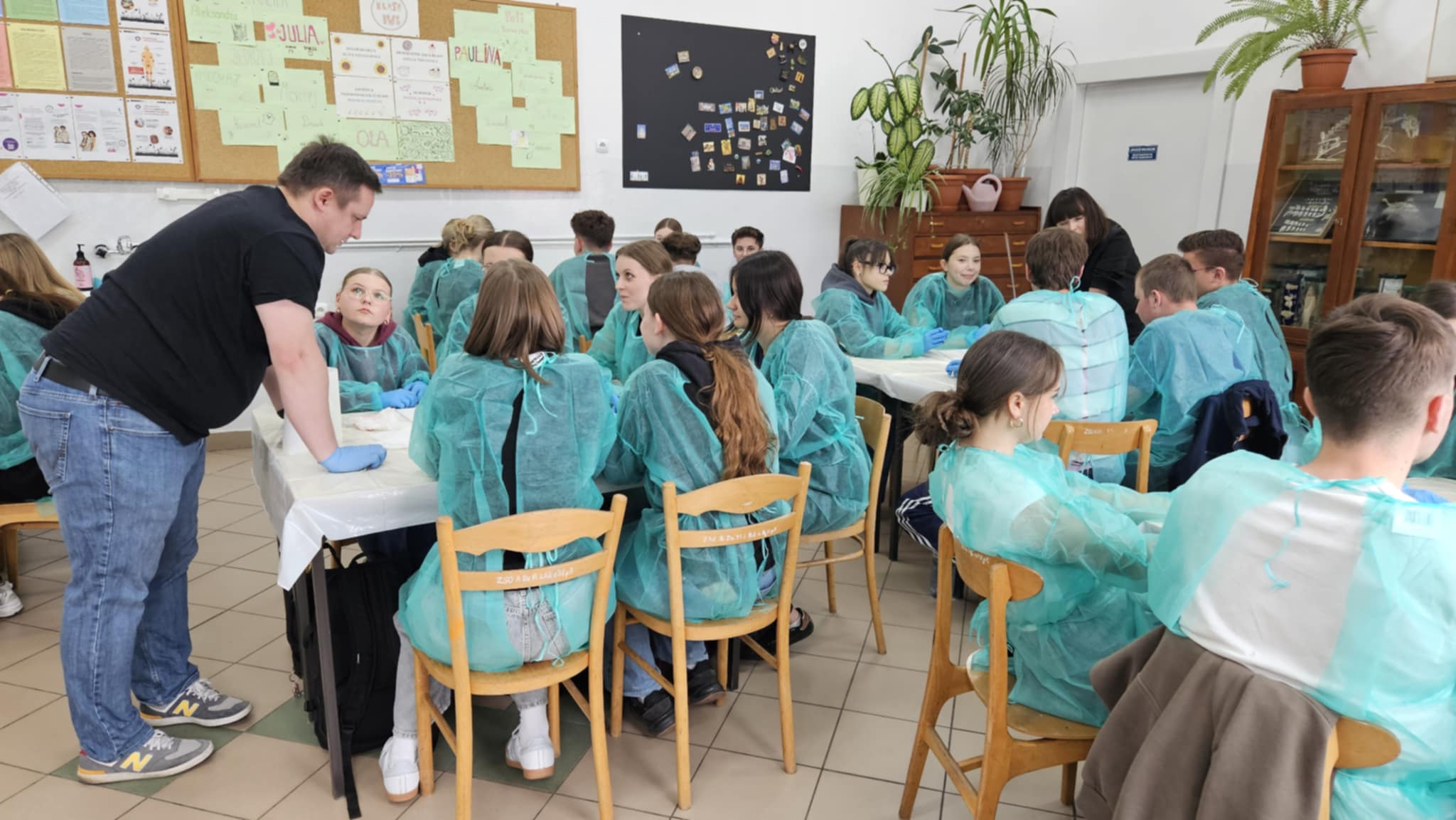 4b960178-ffce-4f34-ac03-70315f31b4c1